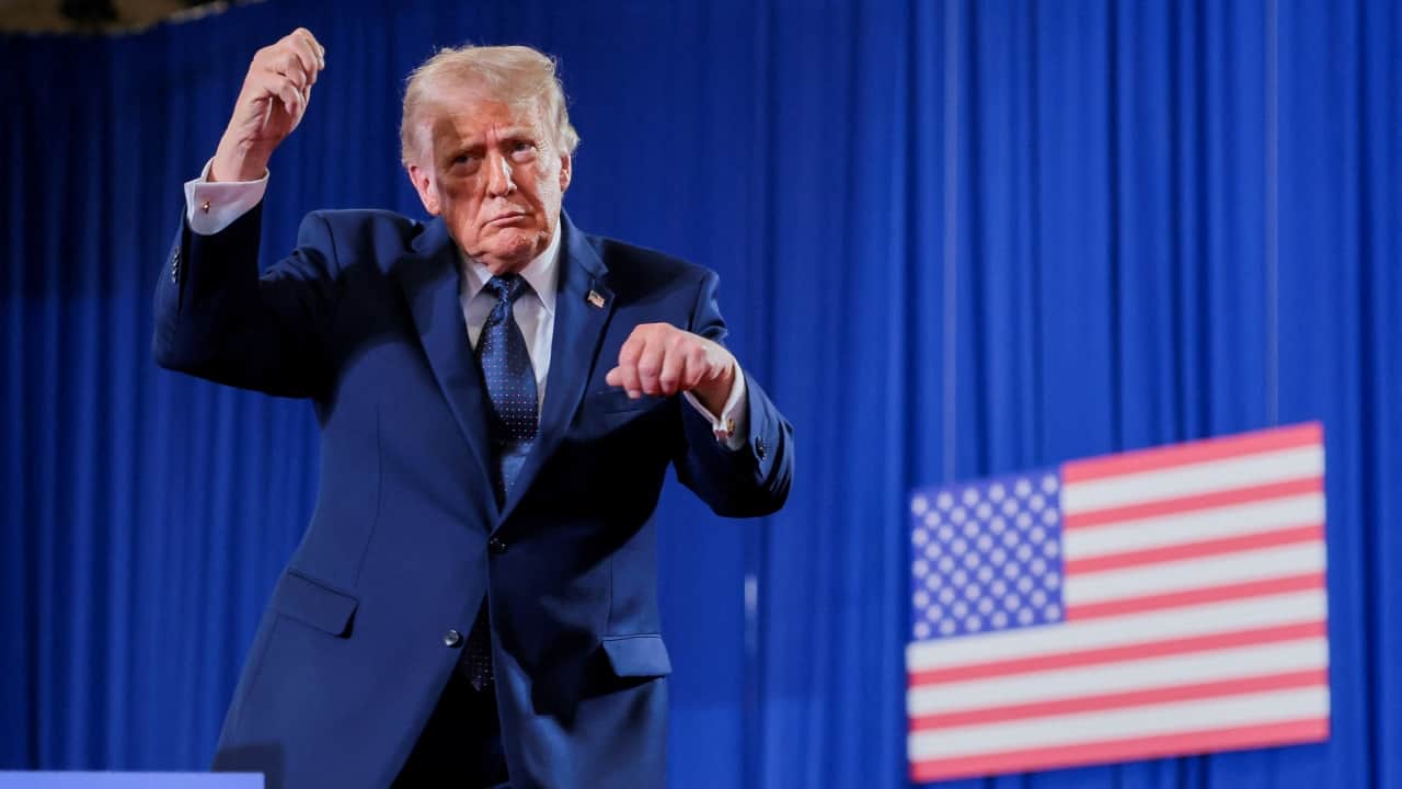 Trump to Discuss Government Stake in AI Firms