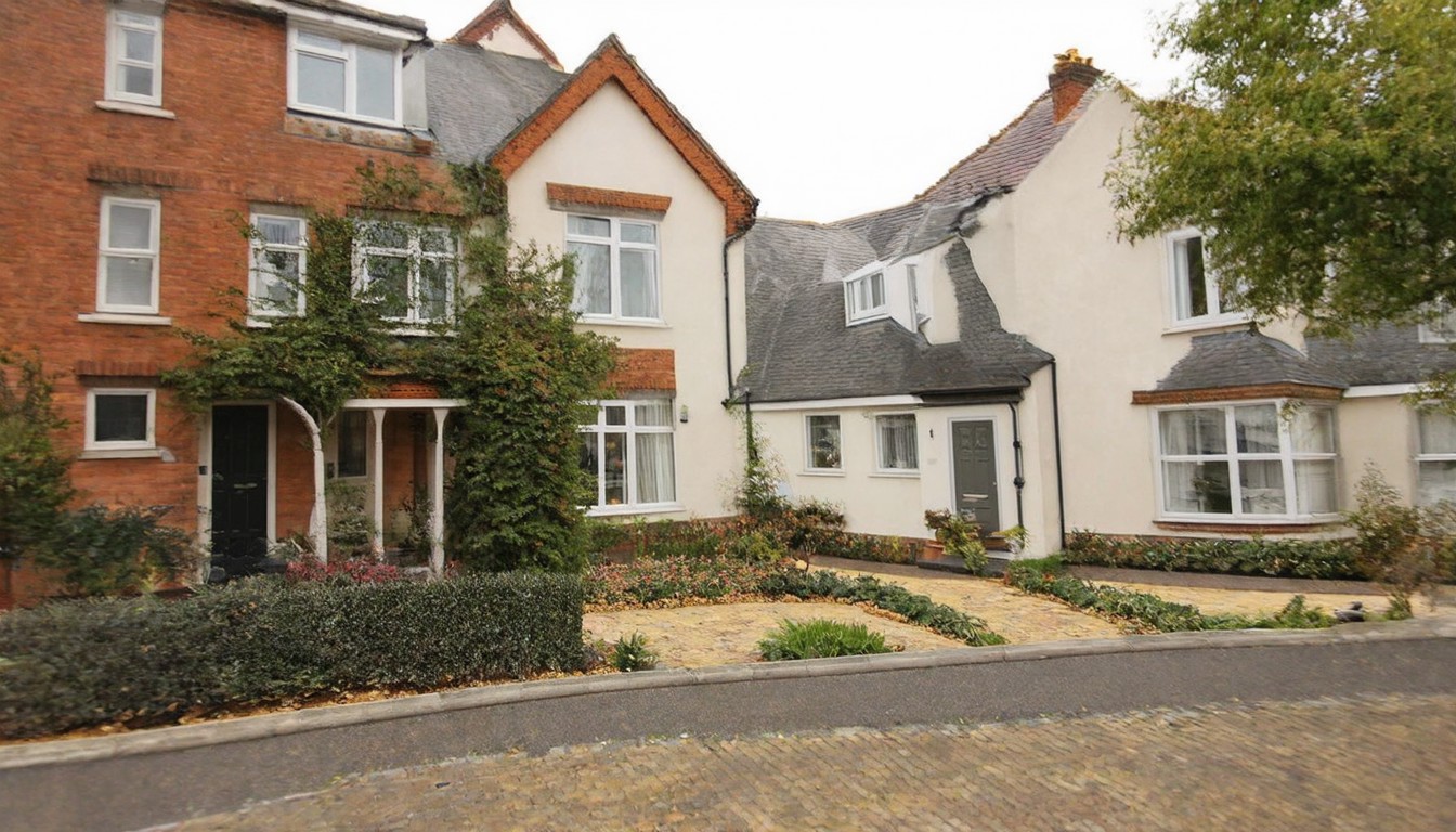 Warning Iran war 'shock' could push up mortgages for 1.3m homeowners