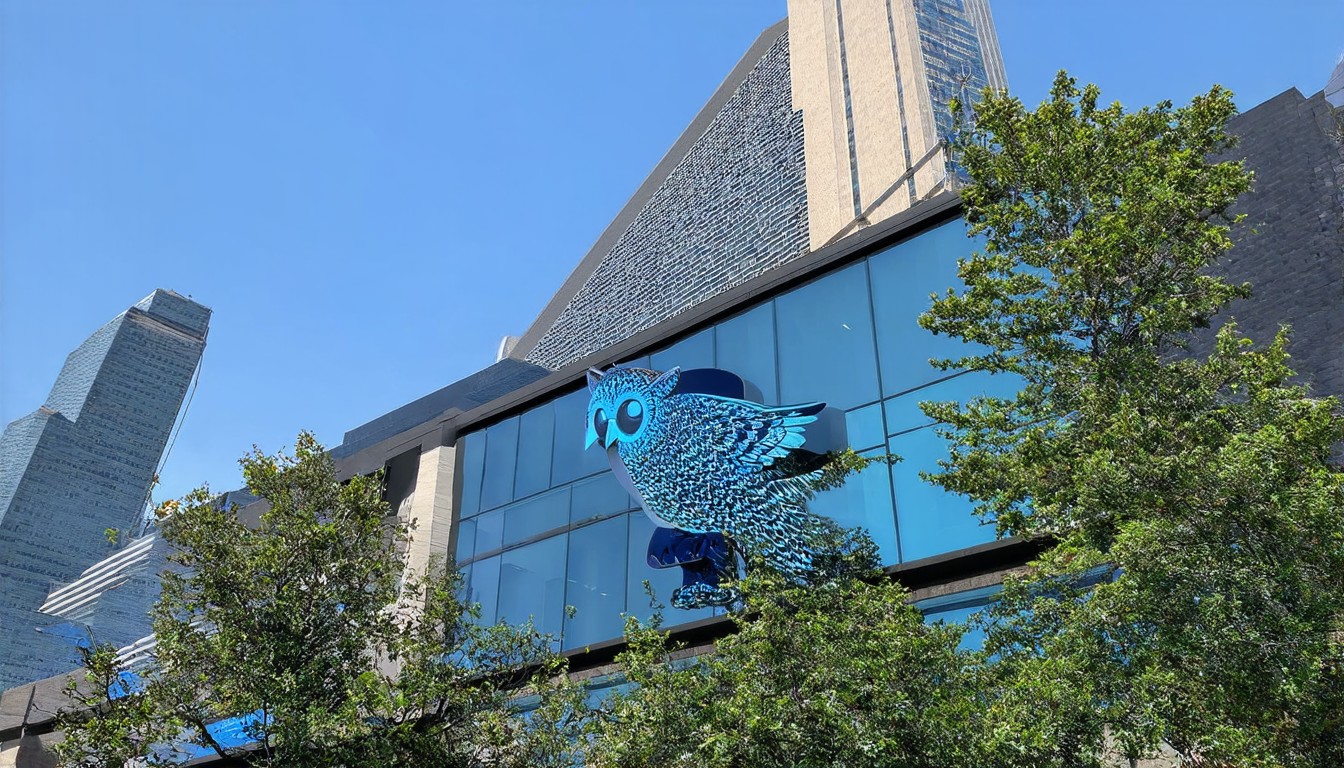 Blue Owl caps private credit funds redemptions at 5% after steep request levels