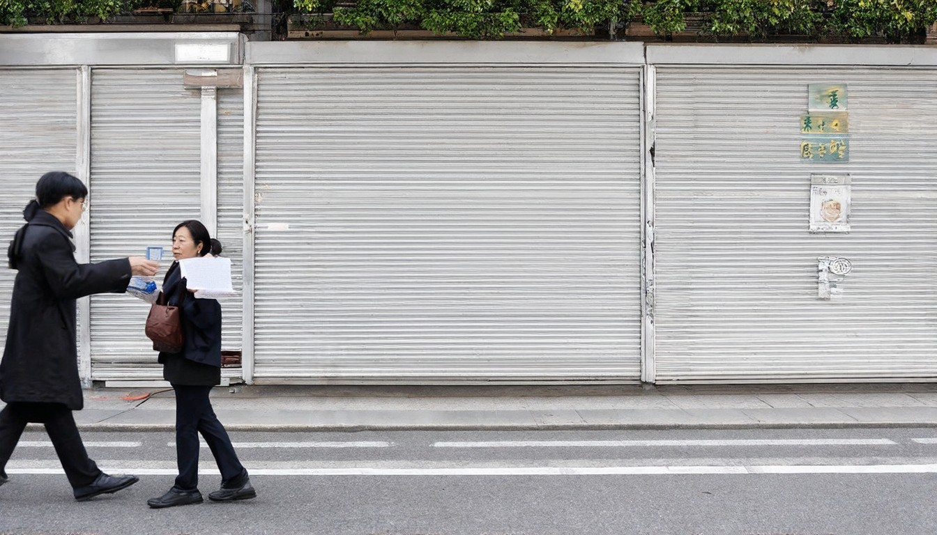 Japan's February jobless rate falls to 2.6%; 1st improvement in 7 months