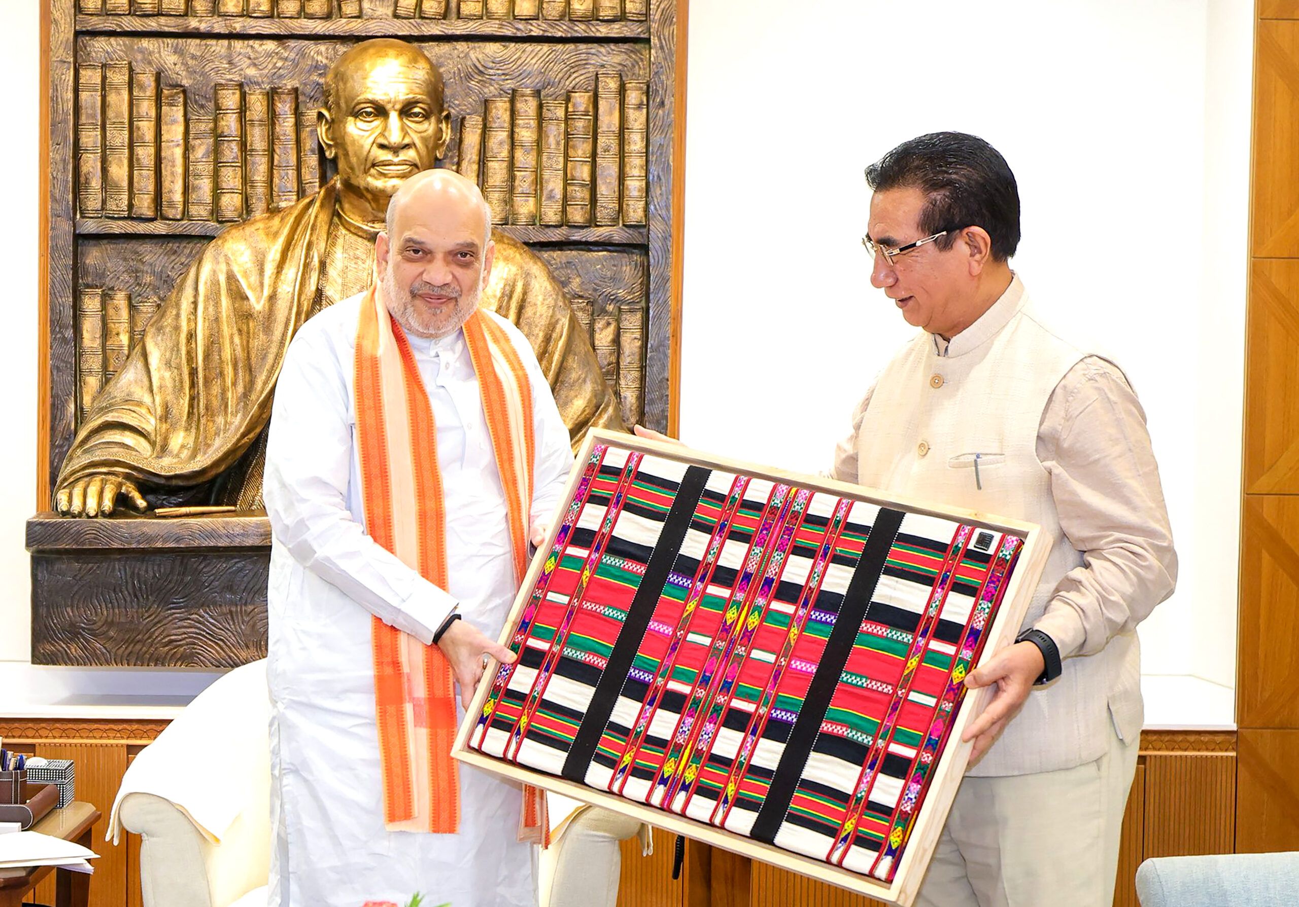 Amit Shah assures Mizoram of Rs 10 crore rice aid for refugee relief