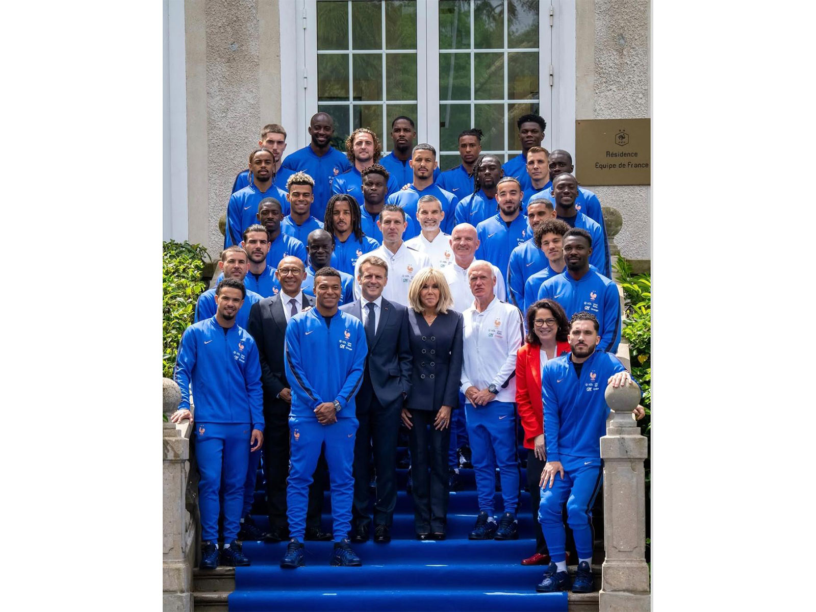 Macron Bids Farewell to French Football Team for World Cup
