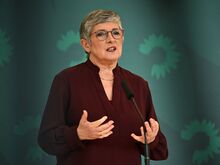 Genehmigung für lange Reisen: Haßelmann fordert Korrektur an neuer Bundeswehrregel