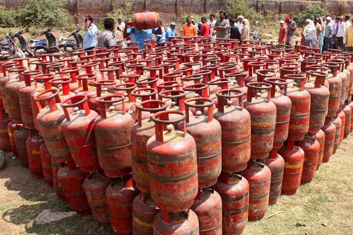 Centre Working To Reduce Dependence On LPG Imports Amid West Asia Tensions
