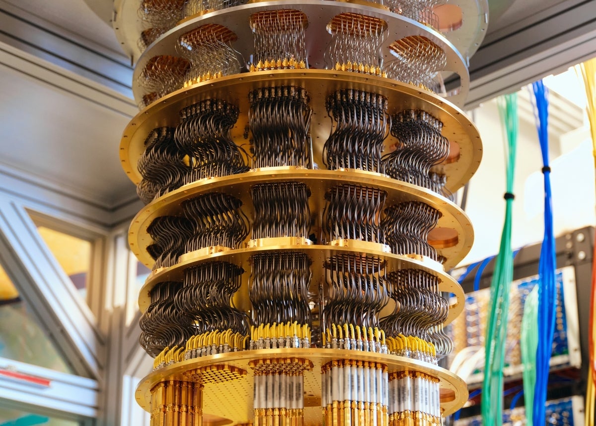 US Issues Grand Challenge: The First Fault-Tolerant Quantum Computer by 2028