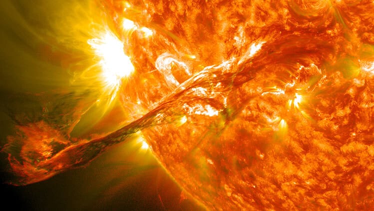 Uh-oh! Could a solar storm derail the Artemis II mission?