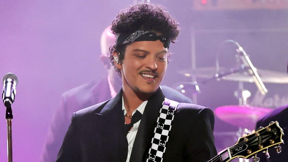 Bruno Mars Beats His Own Personal Best With His Latest No. 1