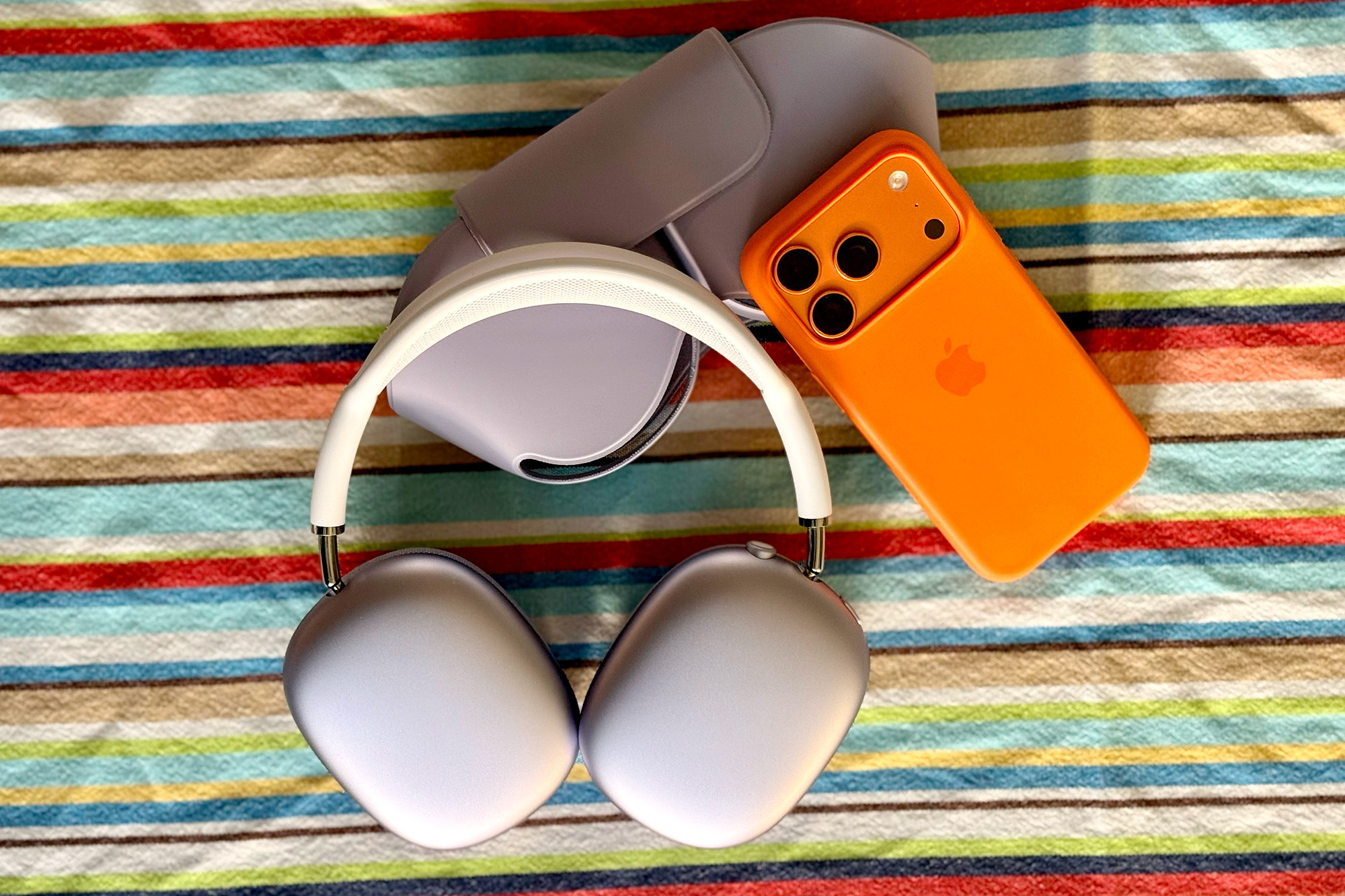 How Apple taught its flagship AirPods Max headphones new acoustic tricks