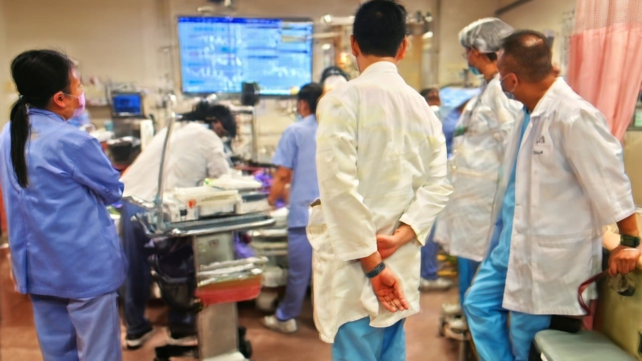 Hong Kong doctor who posted resuscitation photo exits Hospital Authority