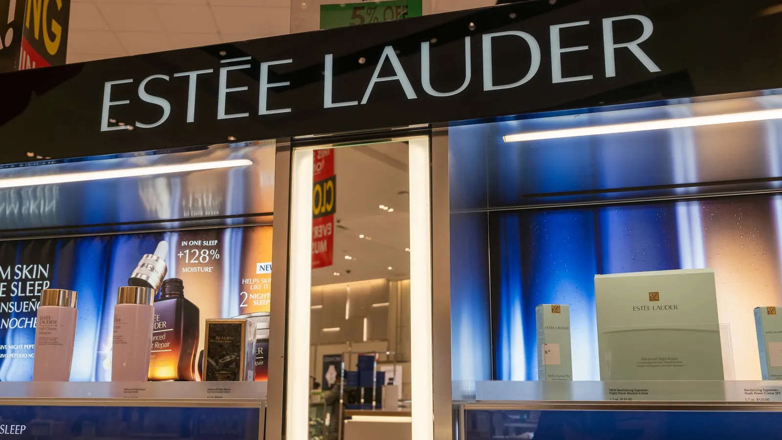 Estée Lauder names WPP first global media partner to centralize media efforts