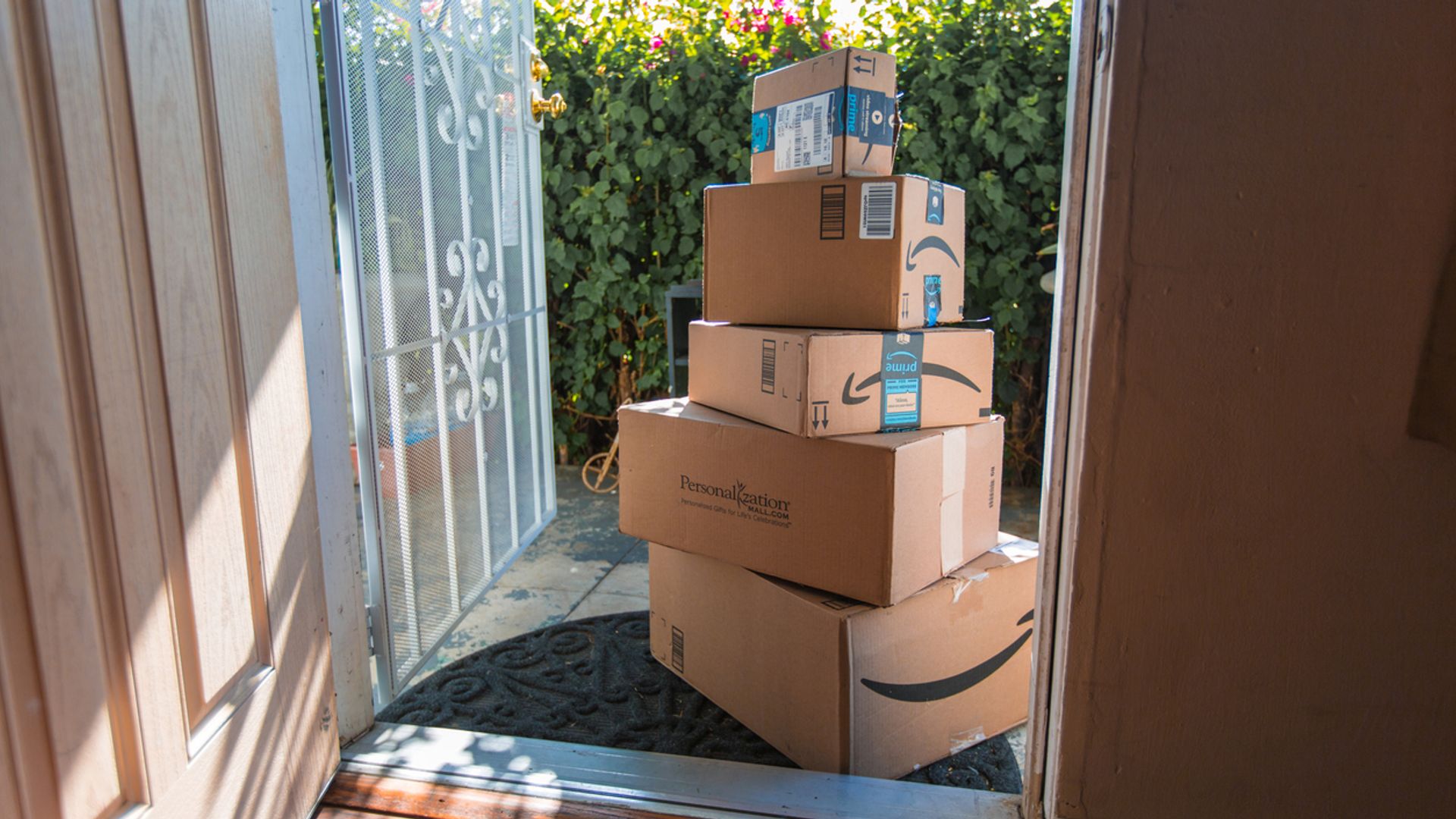 Why leaving 'delivery instructions' could cost you big | Money newsletter