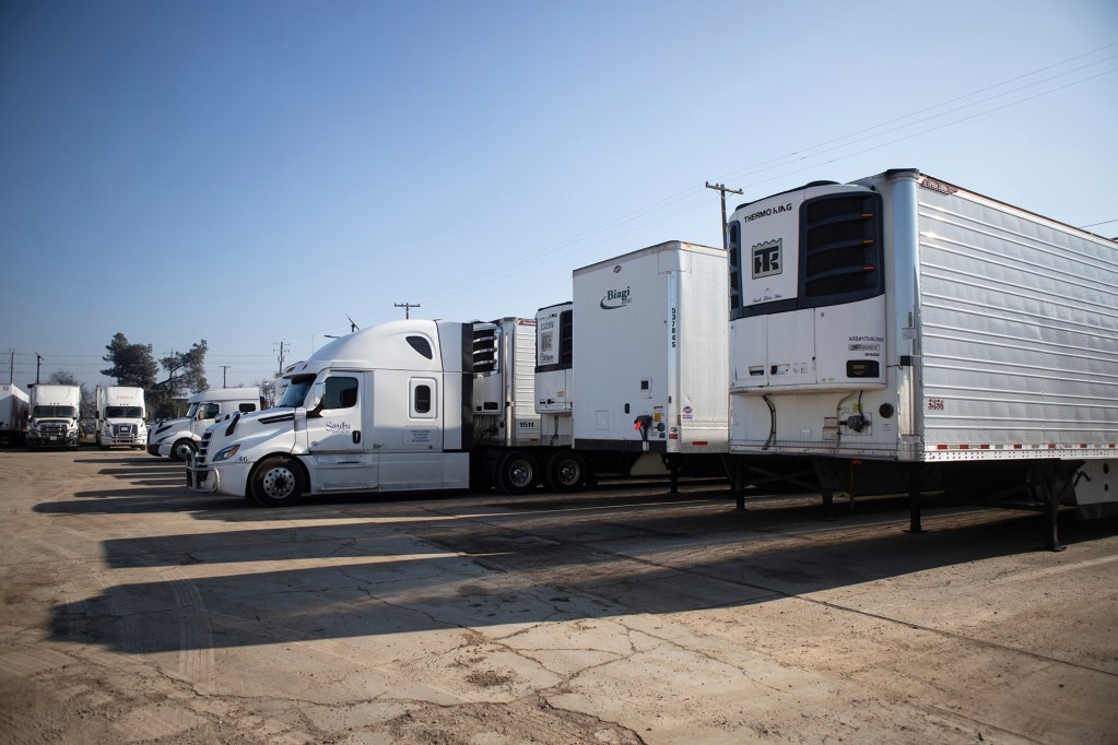 Immigrant truck drivers were supposed to get their licenses back. Why California’s DMV is stalling