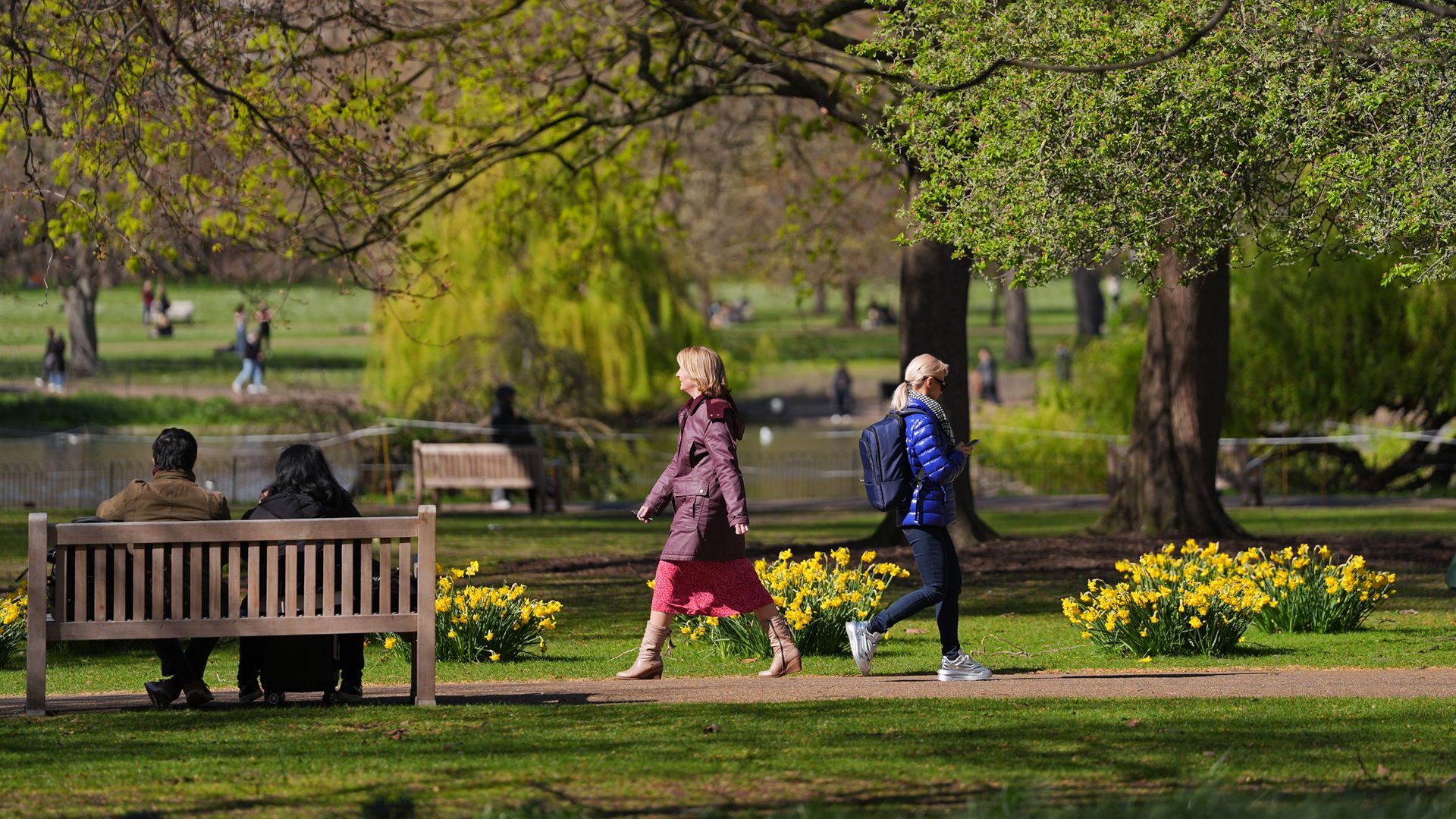 'Unusually warm' temperatures are on the way - but it isn't good news for everyone