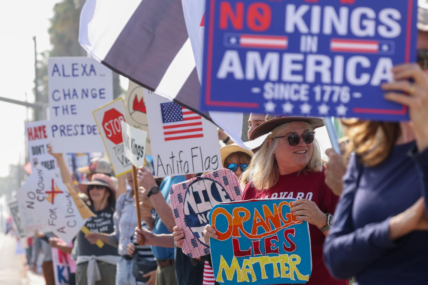 'No Kings' protesters pack city streets across the nation as crowds lash out against Trump