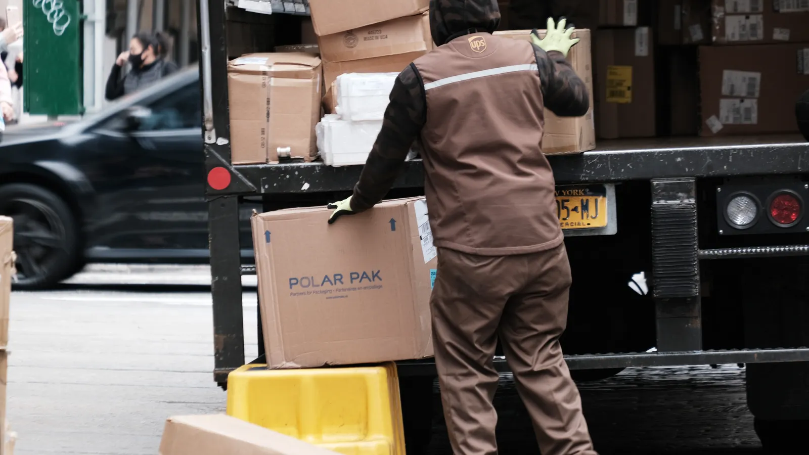 UPS sets limits on driver buyouts in deal with Teamsters union