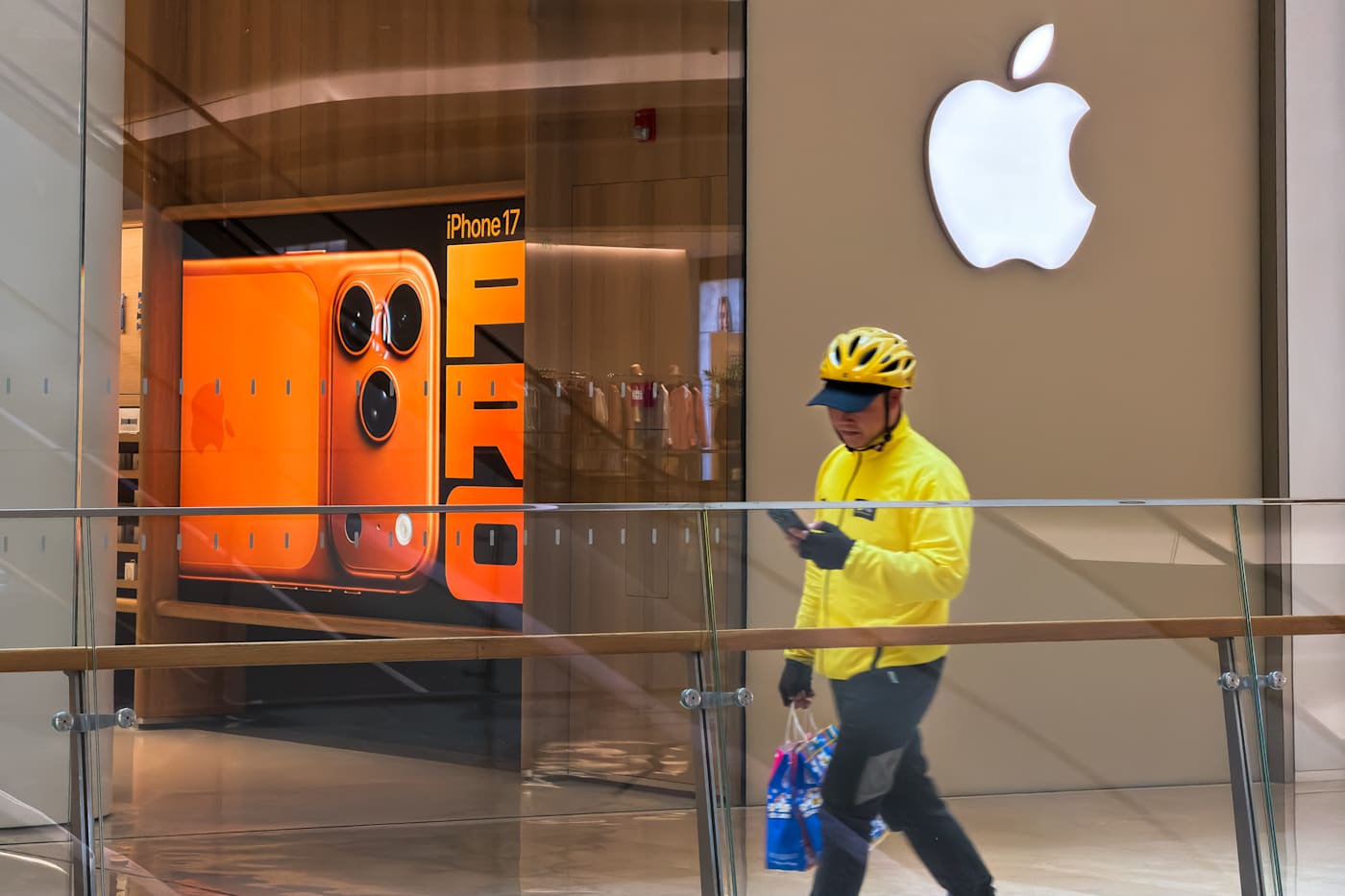 Report: Apple's foldable iPhone may be delayed due to engineering snags