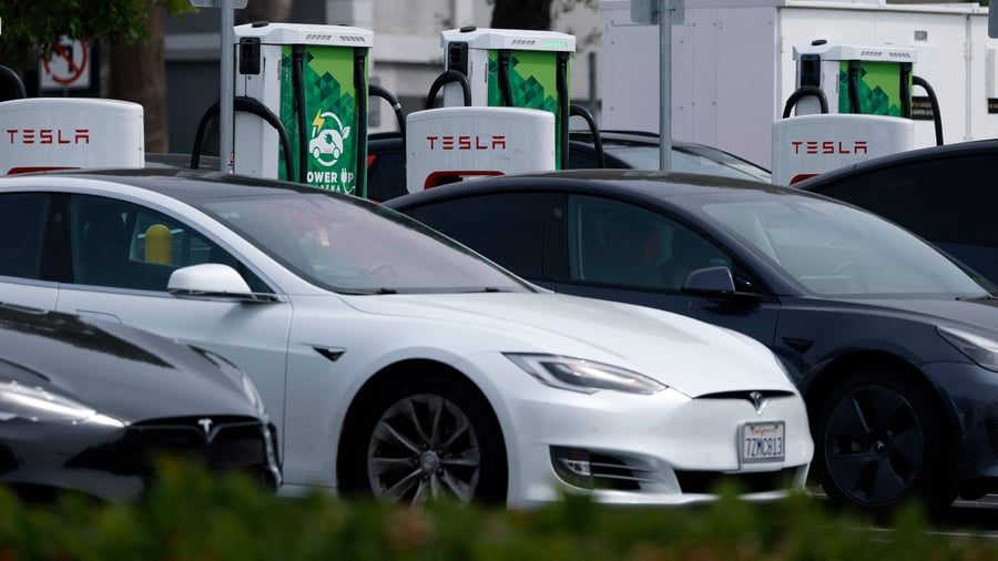Elektroautos: Tesla will Mercedes-Benz als Japans größte Importmarke ablösen
