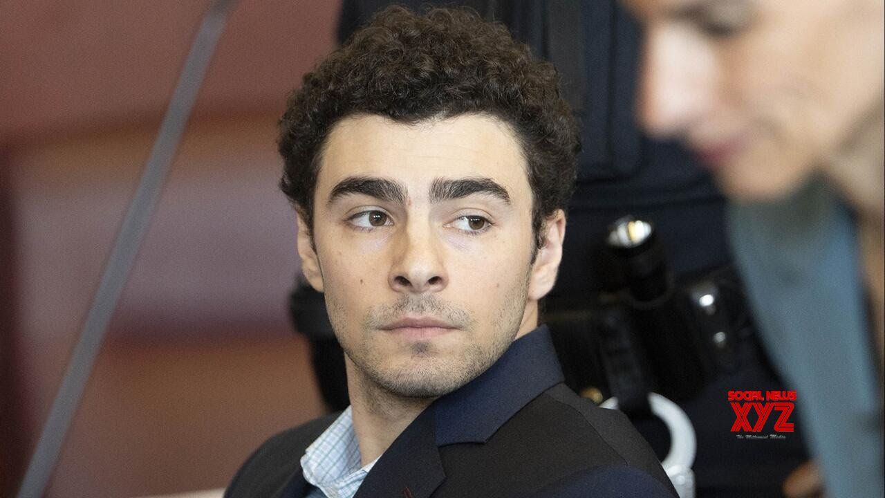 Luigi Mangione's Lawyers Withdraw Psychiatric Defense in Murder Trial