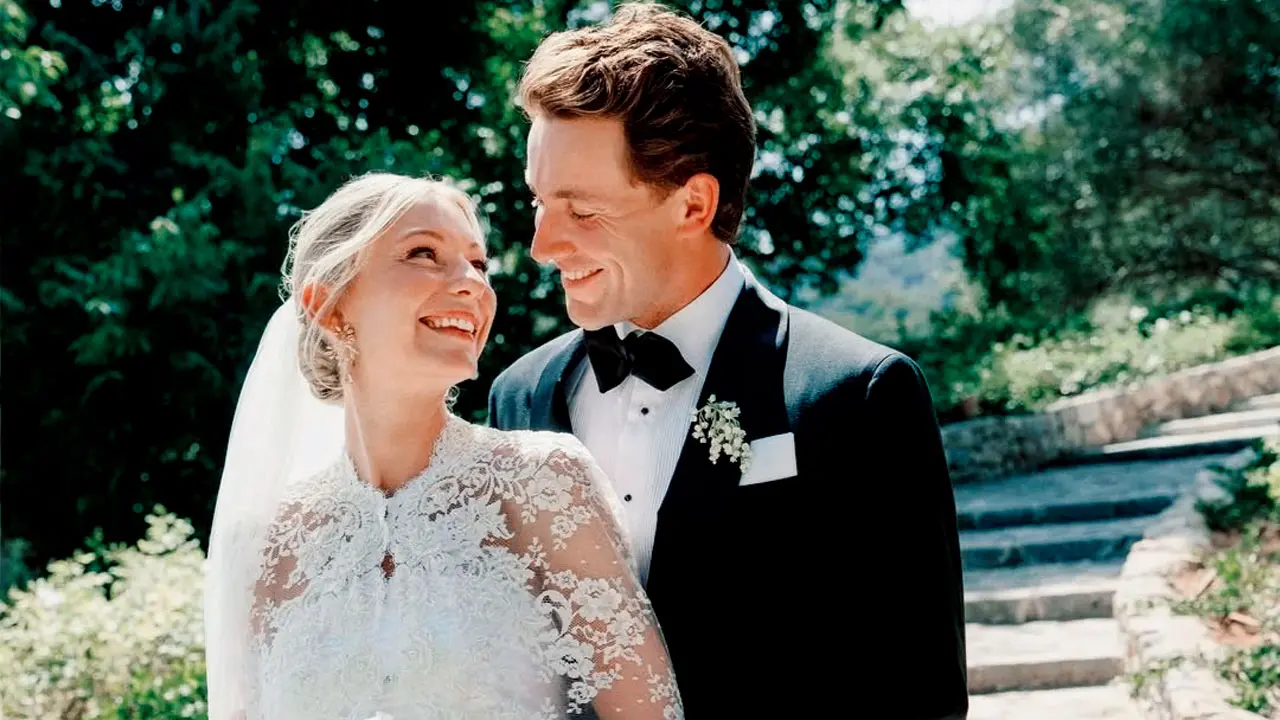 Norway Tennis Star Casper Ruud Marries Longtime Girlfriend in Mallorca